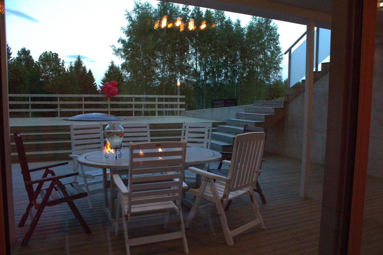 William Willa Otepaa Exterior photo